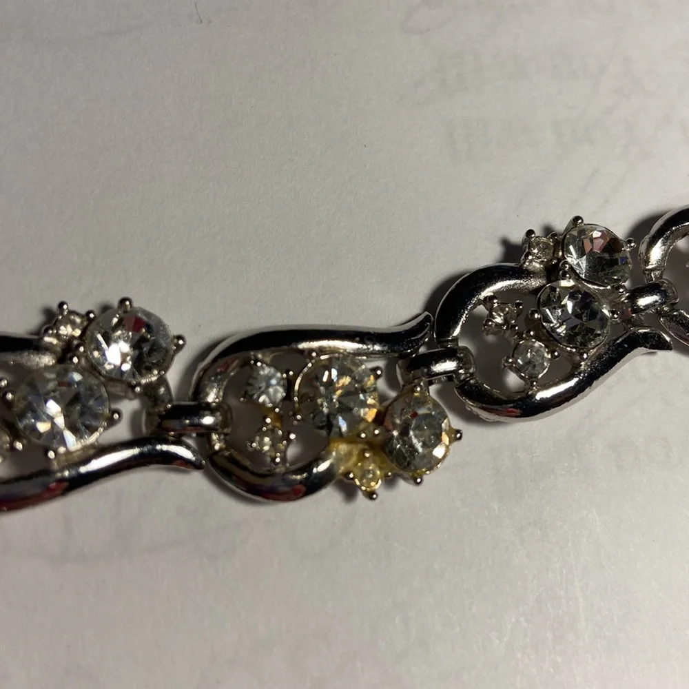 Vintage rhinestone bracelet - Picture 2 of 11
